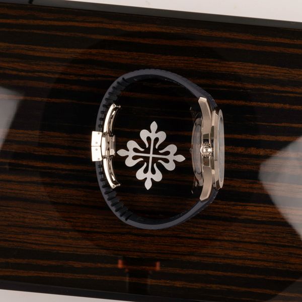 Patek Philippe Aquanaut 5168G-001